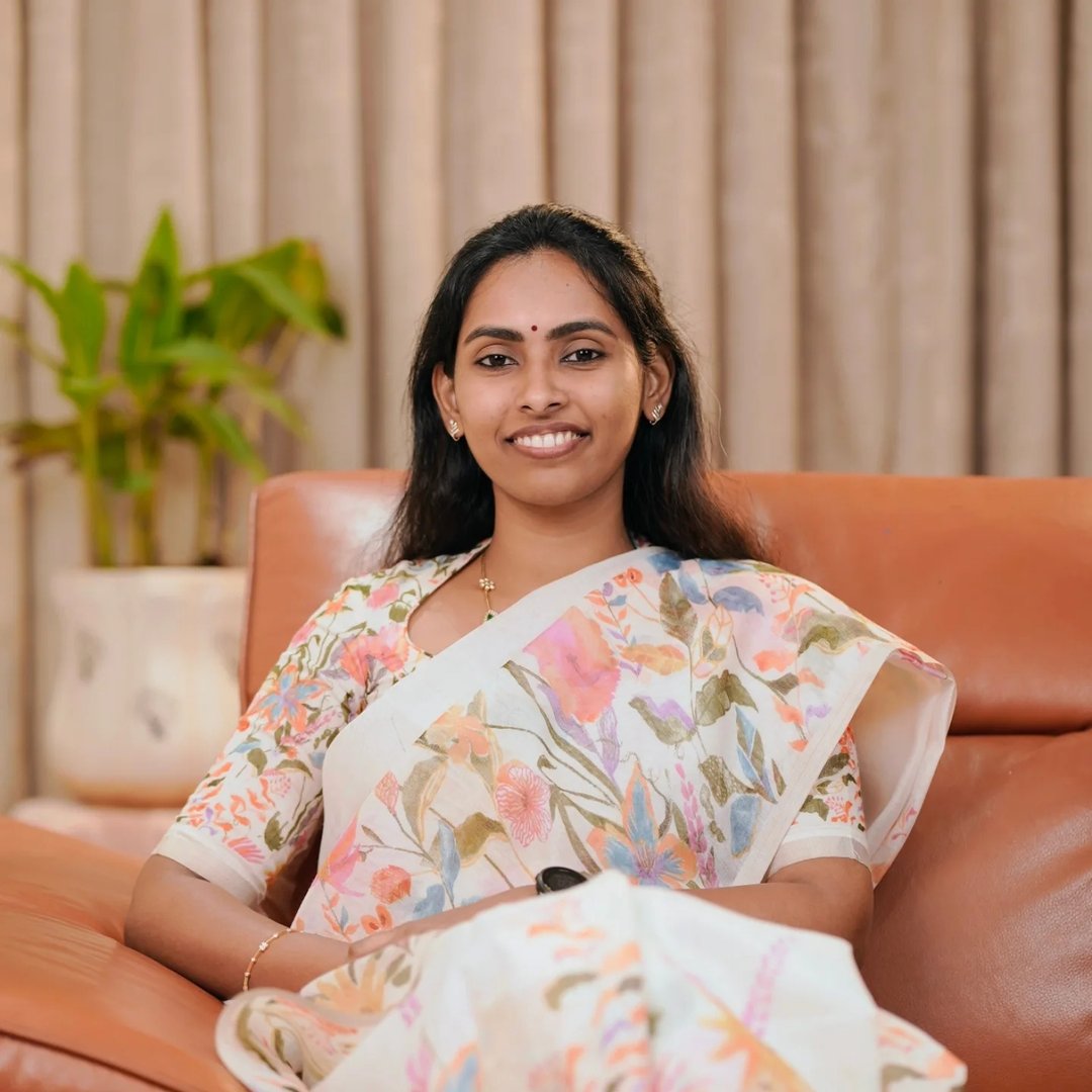 Dr. Gayathri Nagenthran logo